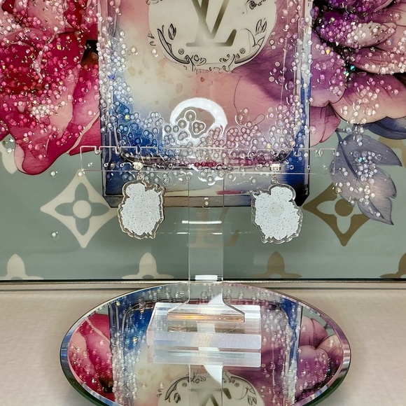 Dolly Parton Cowgirl Horse and Flowers Floral Resin Glitter Drop Earrings - Picture 4 of 4